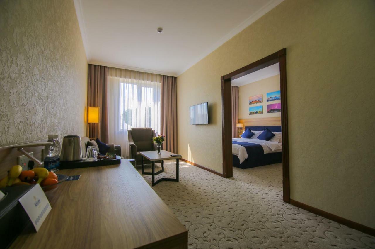Rayan Hotel Oš Esterno foto
