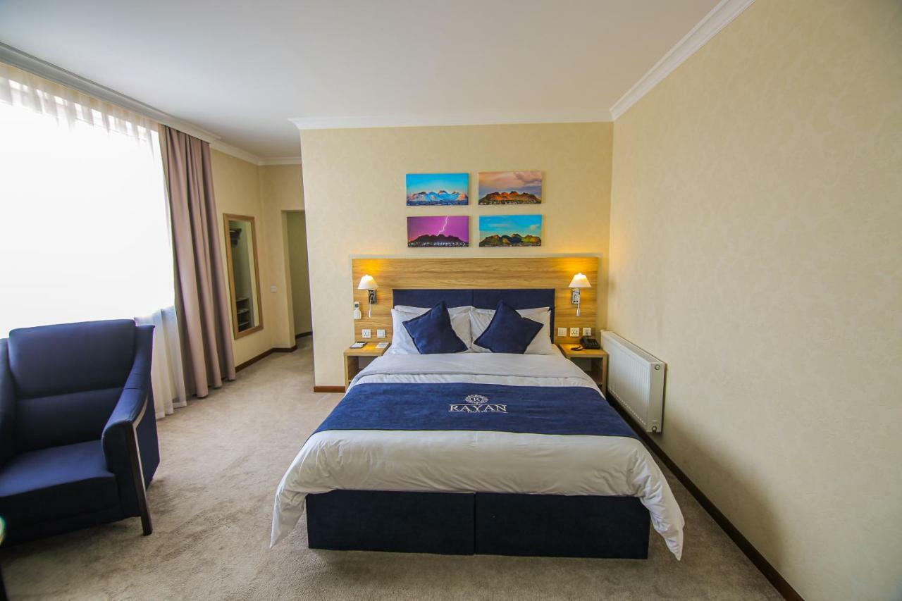 Rayan Hotel Oš Esterno foto