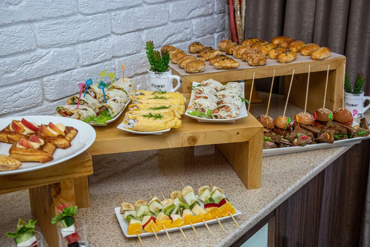 Rayan Hotel Oš Esterno foto