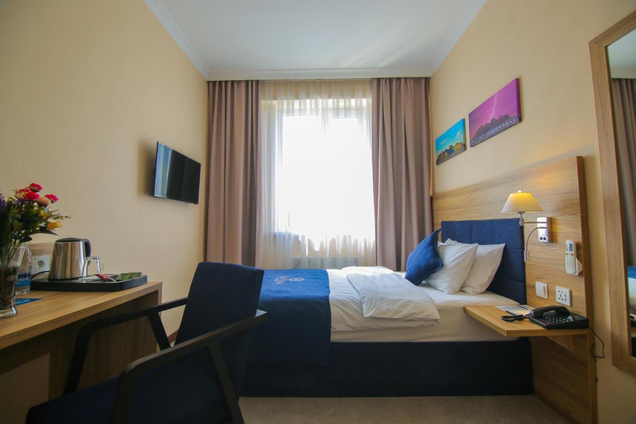 Rayan Hotel Oš Esterno foto